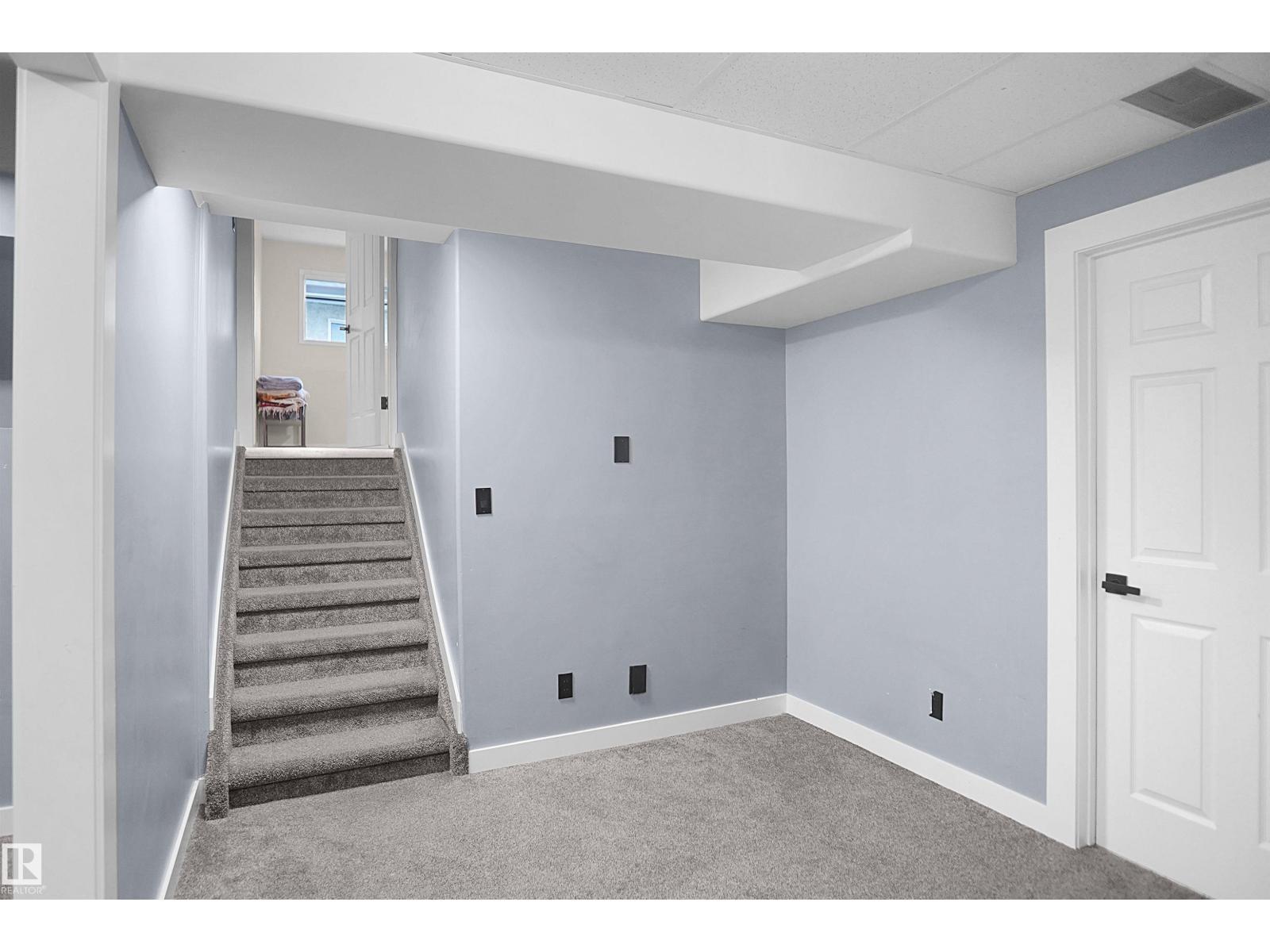 15536 70 St Nw, Edmonton, AB