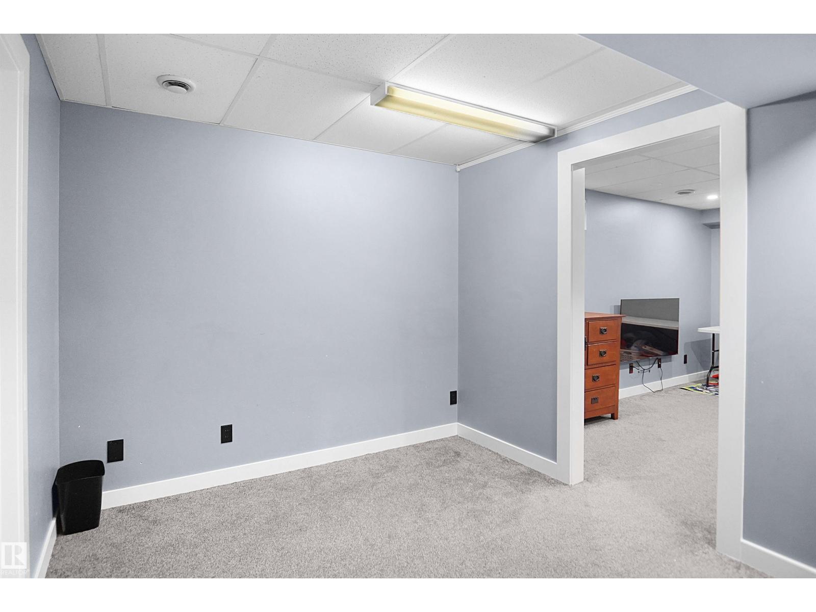15536 70 St Nw, Edmonton, AB