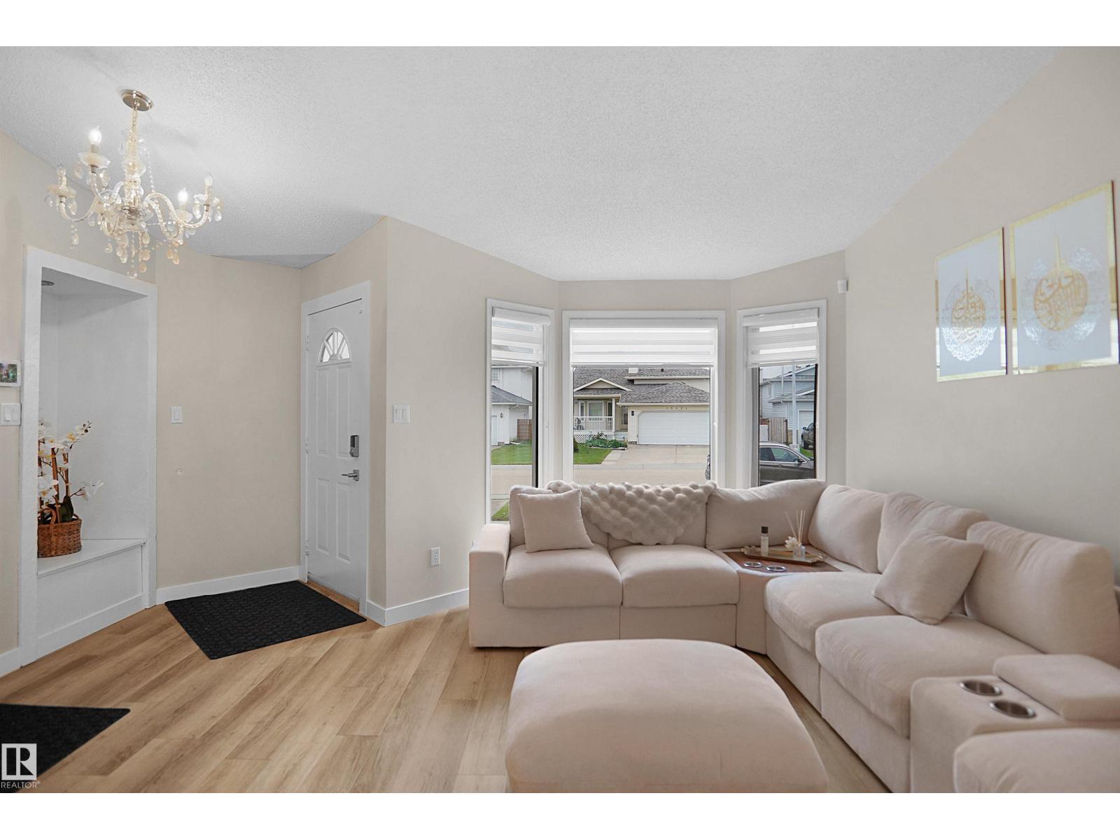 15536 70 St Nw, Edmonton, AB