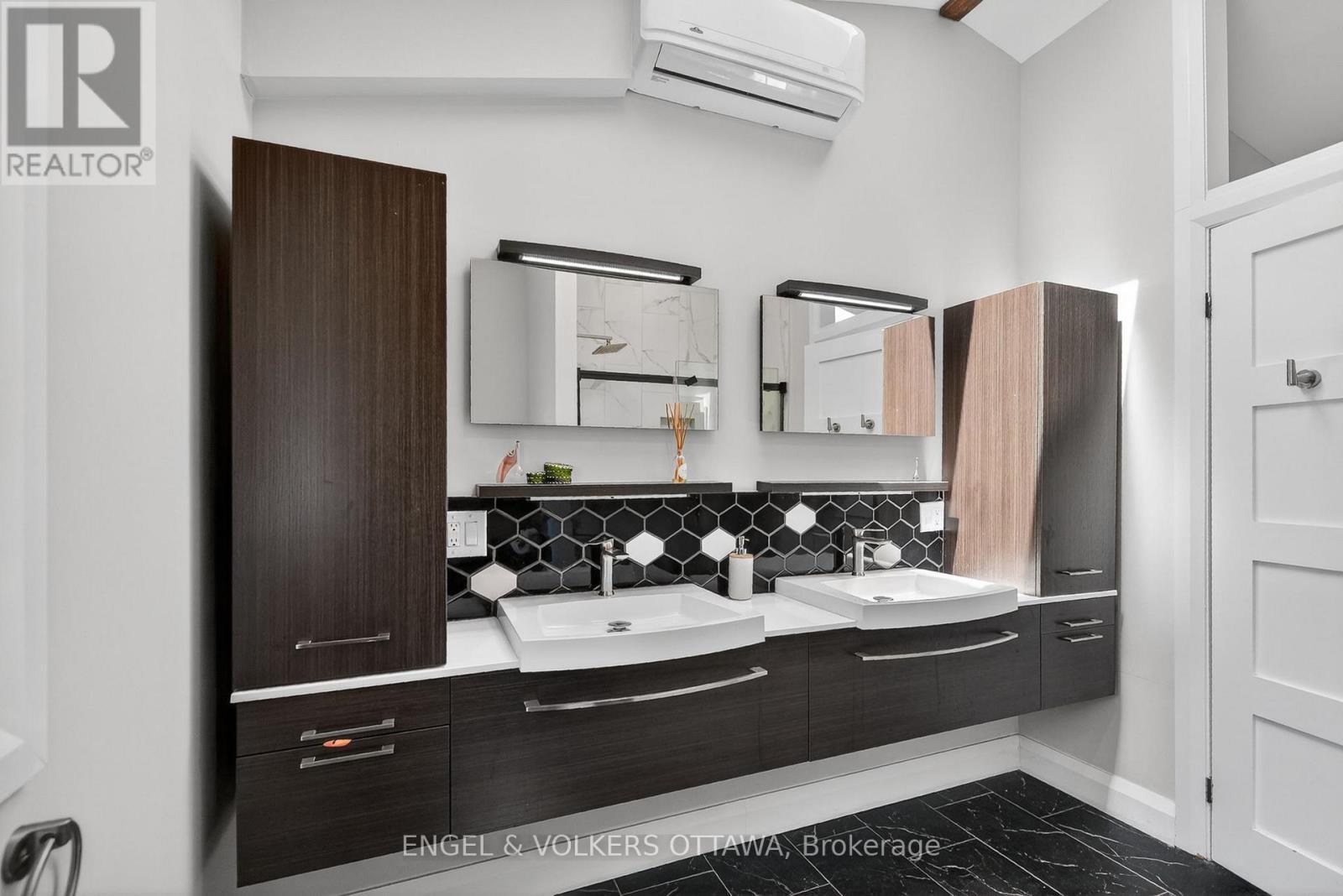 438 Byron Avenue, Ottawa, ON