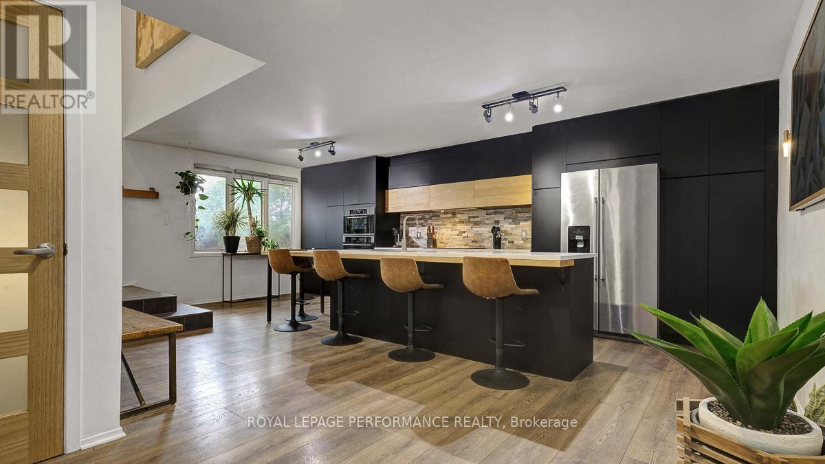 510 Foxview Place, Ottawa, ON