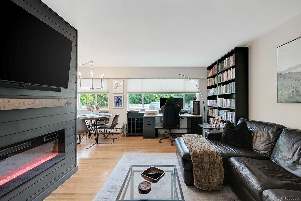 426 Burnside Rd West, Saanich, BC