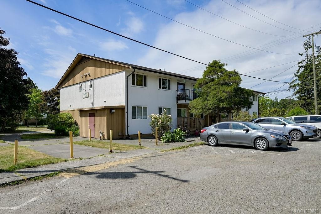 426 Burnside Rd West, Saanich, BC