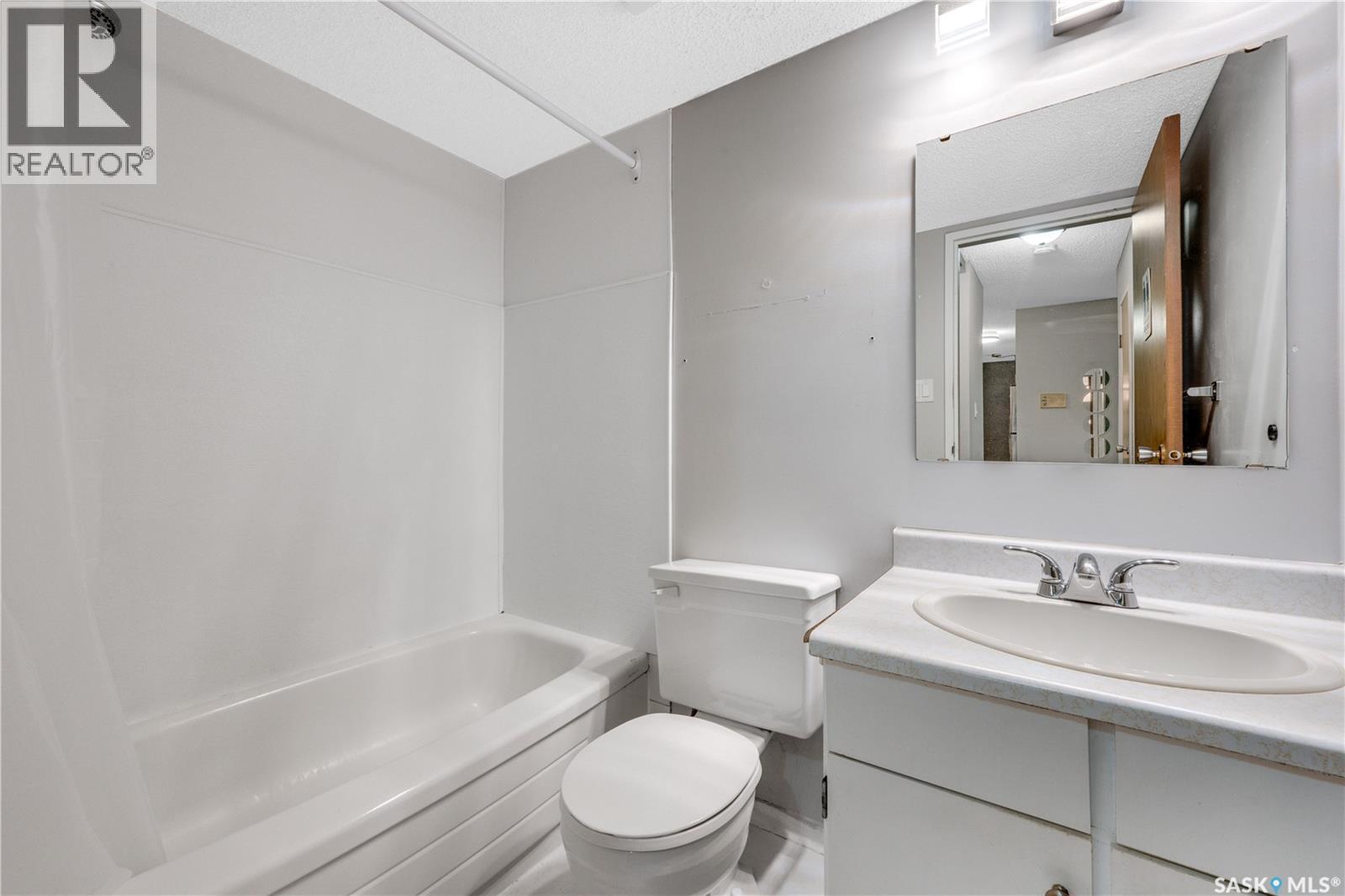 206 855 Wollaston Crescent, Saskatoon, SK