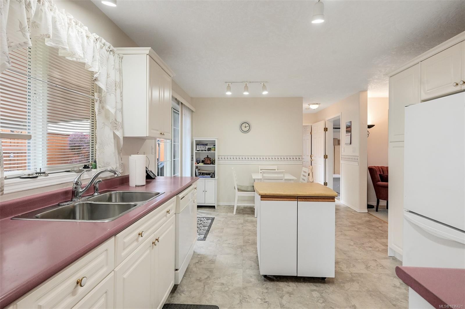 128 Camas Lane, View Royal, BC