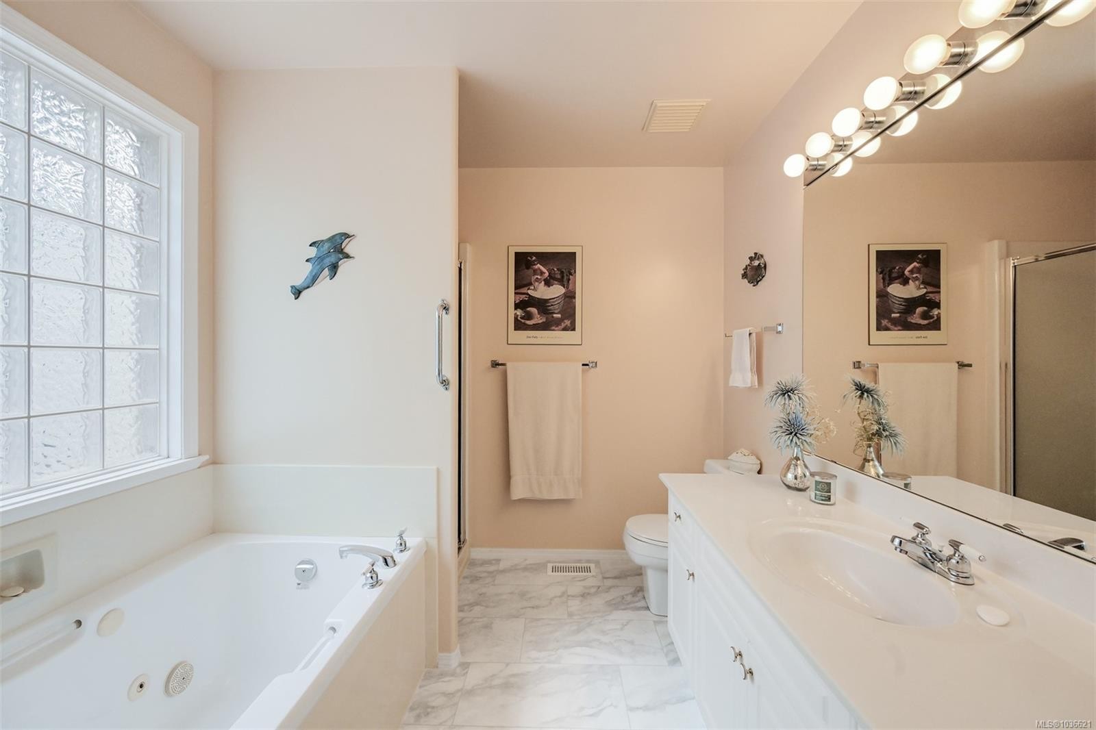 128 Camas Lane, View Royal, BC