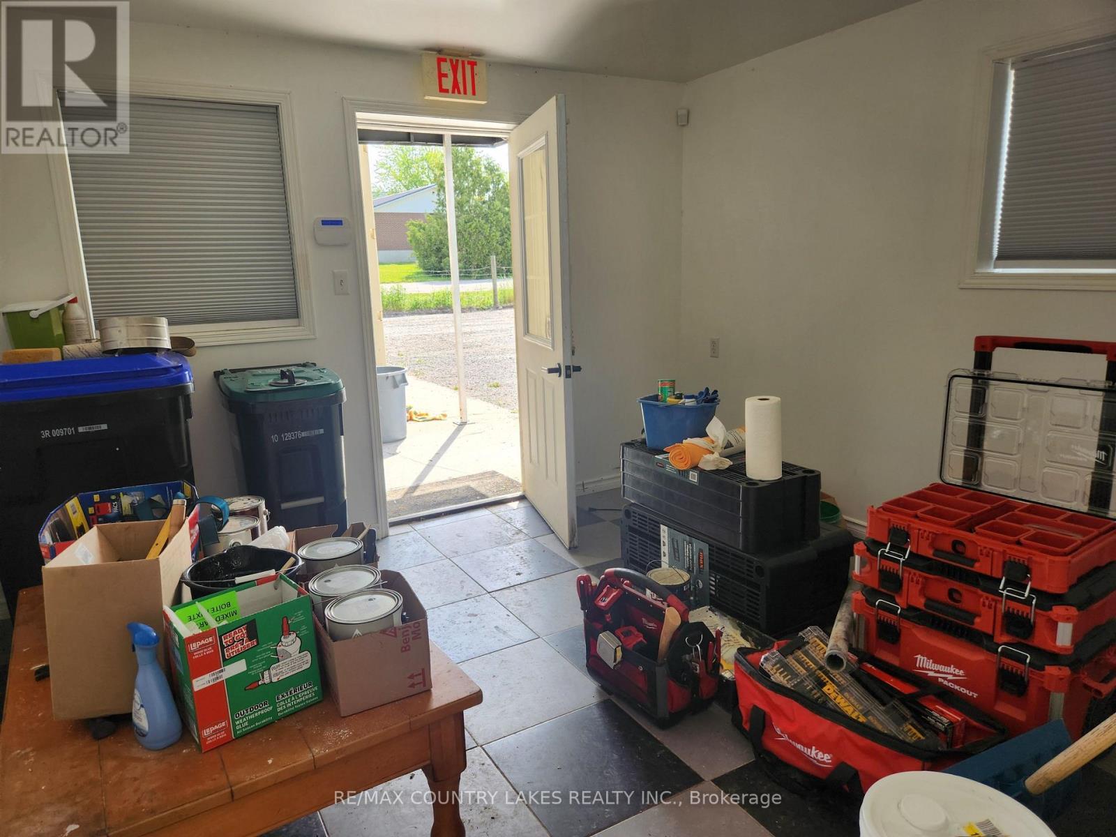 Commercial Garage Office - 3232 Simcoe Road, Ramara, ON