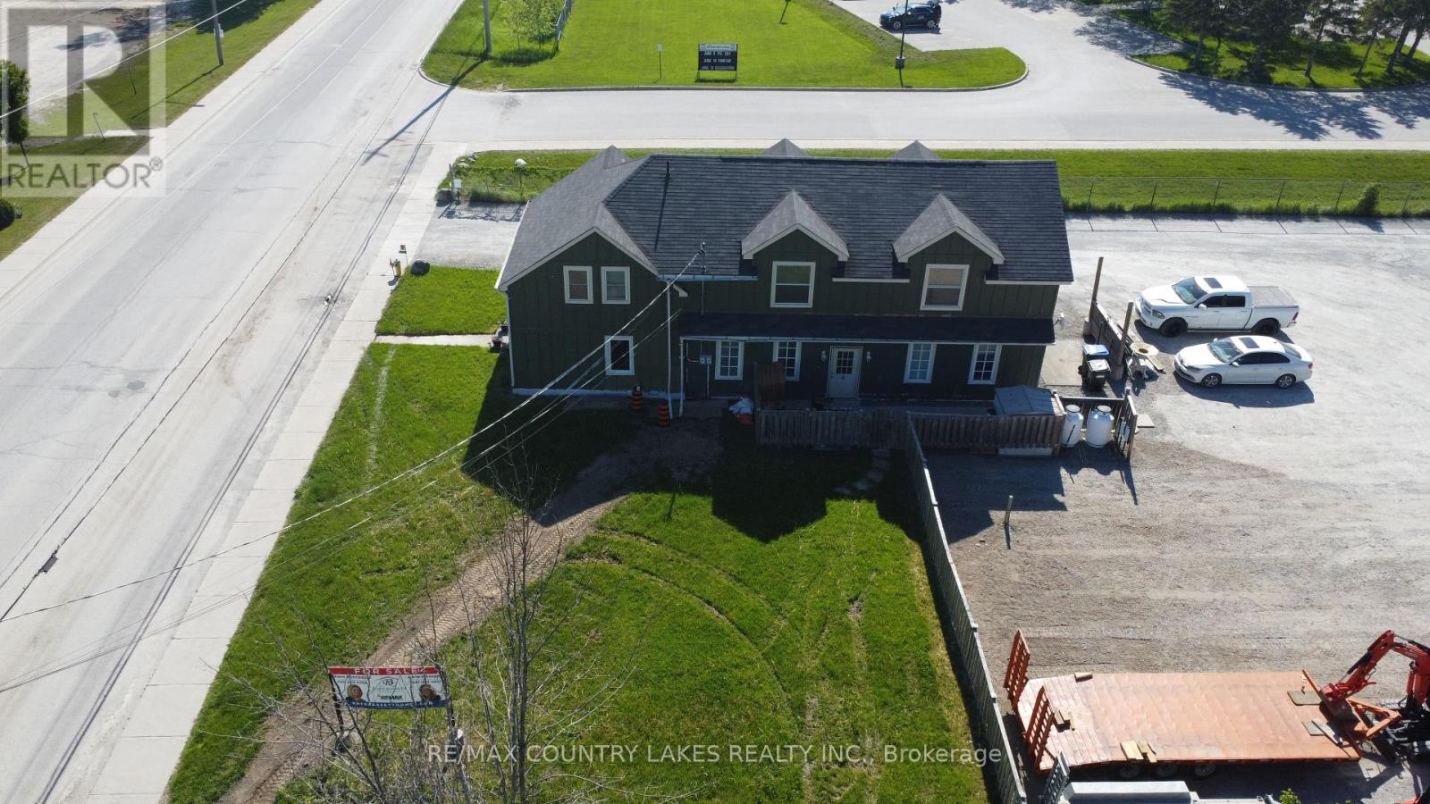 Main Building with Thee Apts and Common Area - 3232 Simcoe Road, Ramara, ON