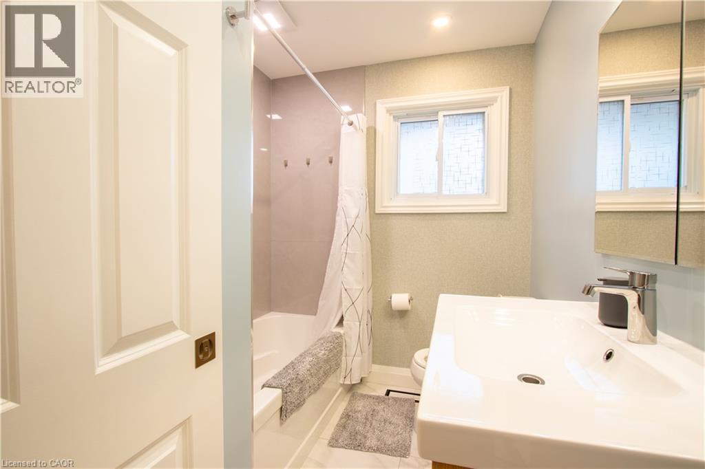 652 Upper Wentworth Street, Hamilton, ON