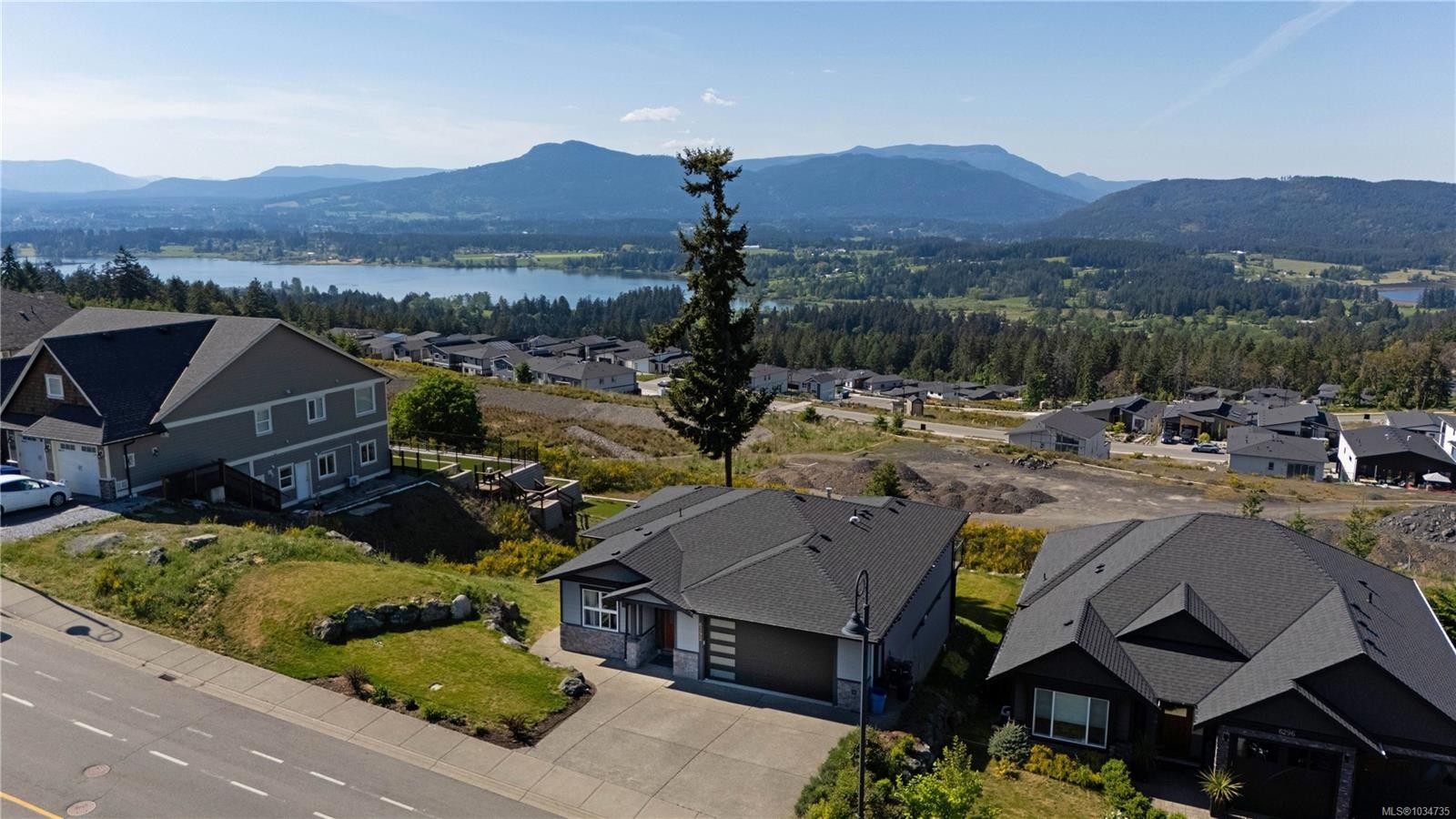 6292 Nevilane Dr, Duncan, BC