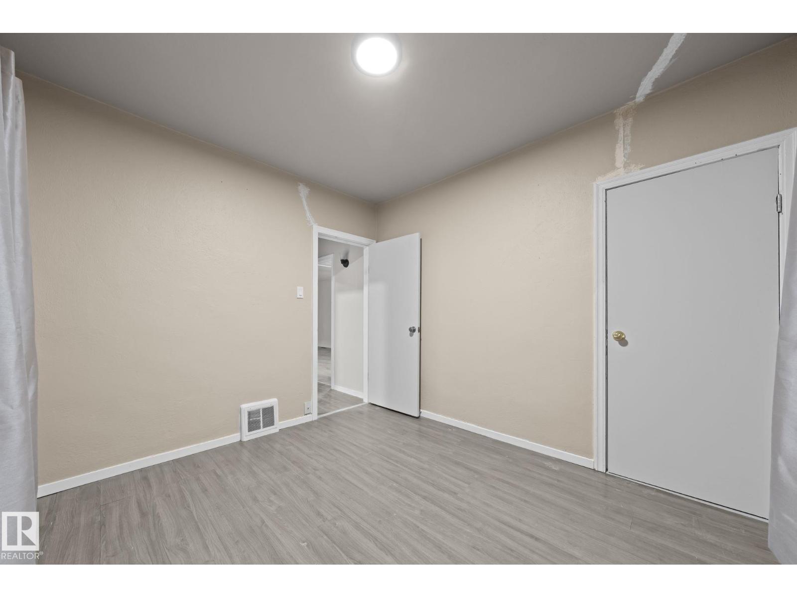 11414 85 St Nw, Edmonton, AB