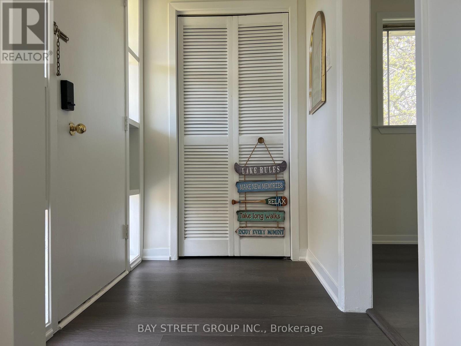 2 Slidell Crescent, Toronto, ON - Indoor Photo Showing Other Room