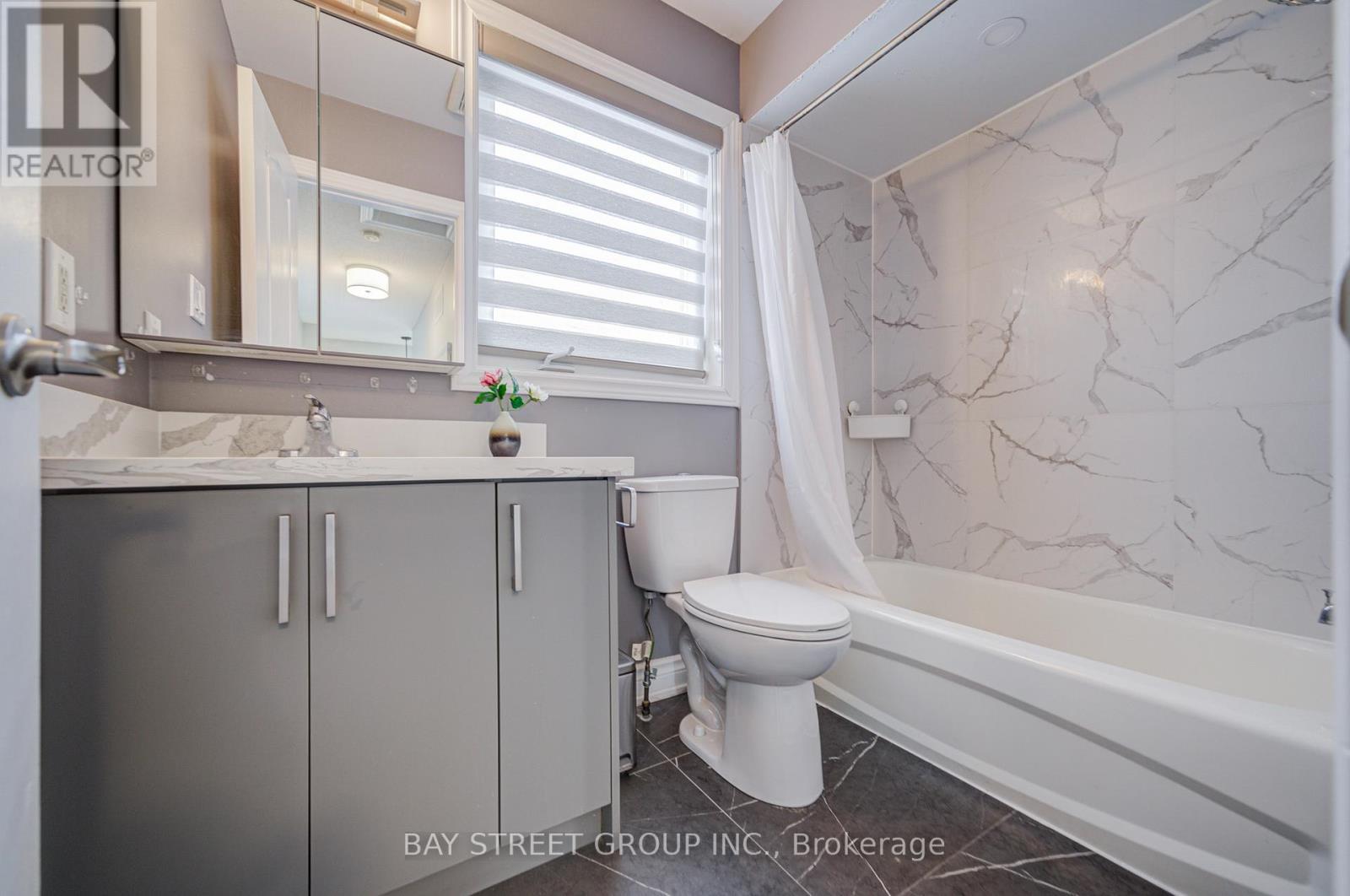 52 Leitchcroft Crescent, Markham, ON - Indoor Photo Showing Bathroom