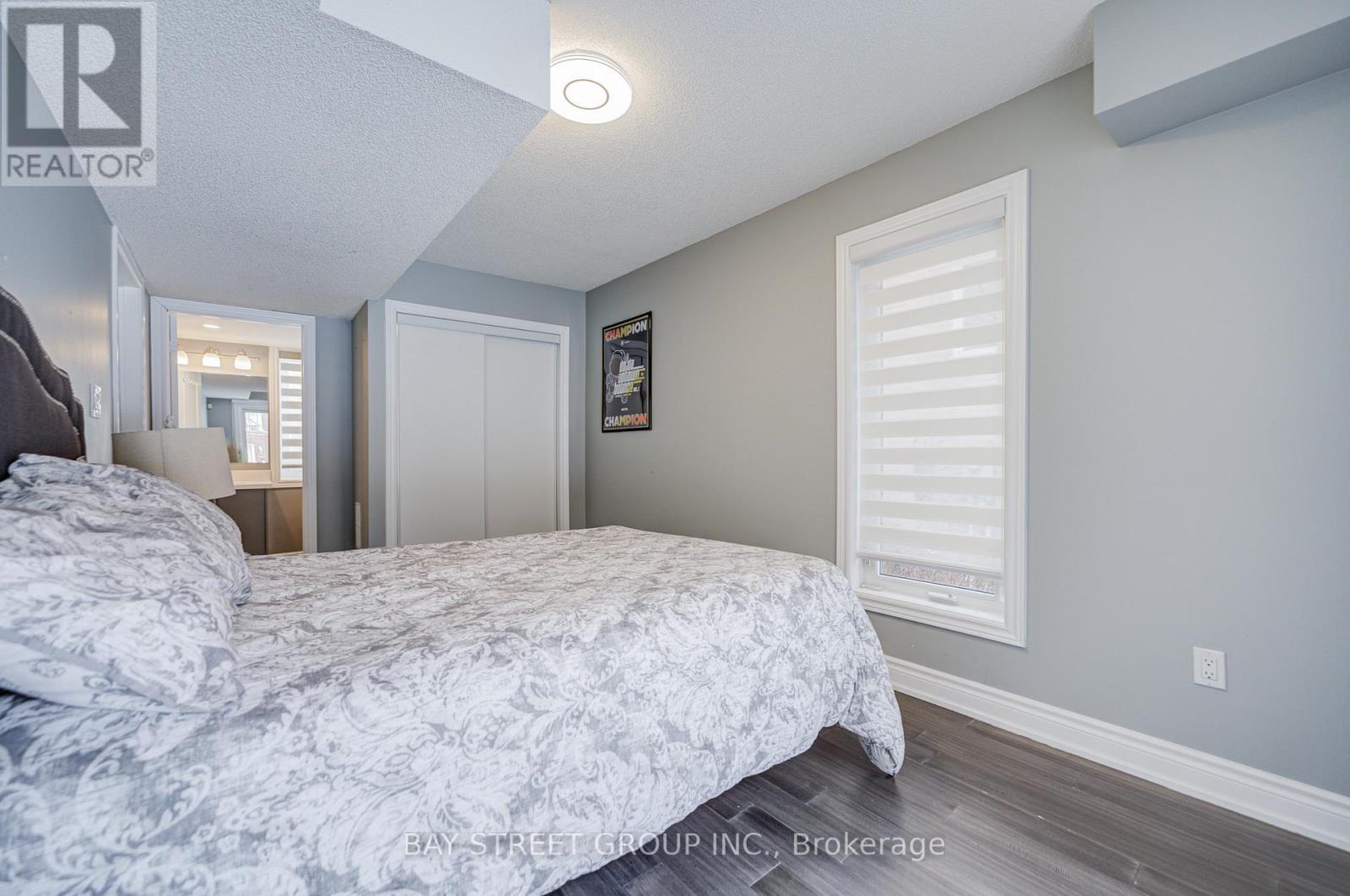 52 Leitchcroft Crescent, Markham, ON - Indoor Photo Showing Bedroom