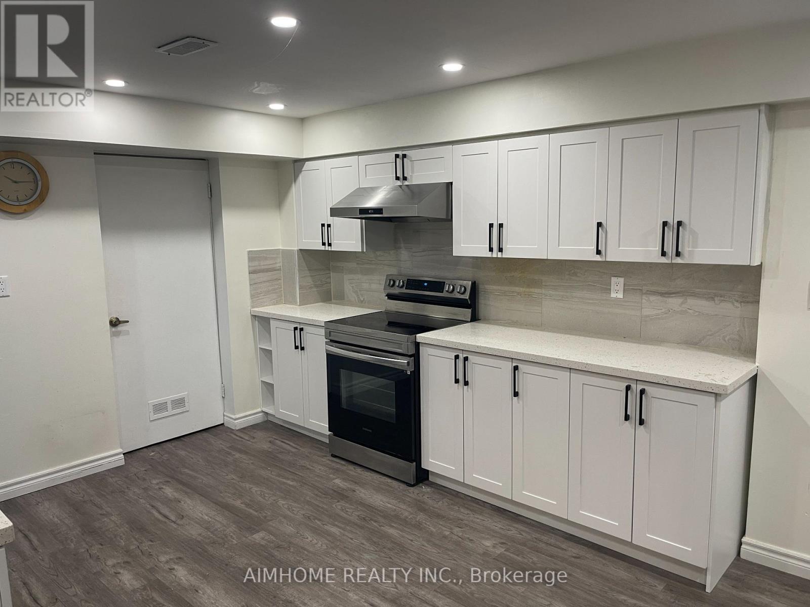 Bsmnt - 58 Hewlett Crescent, Markham, ON - Indoor Photo Showing Kitchen