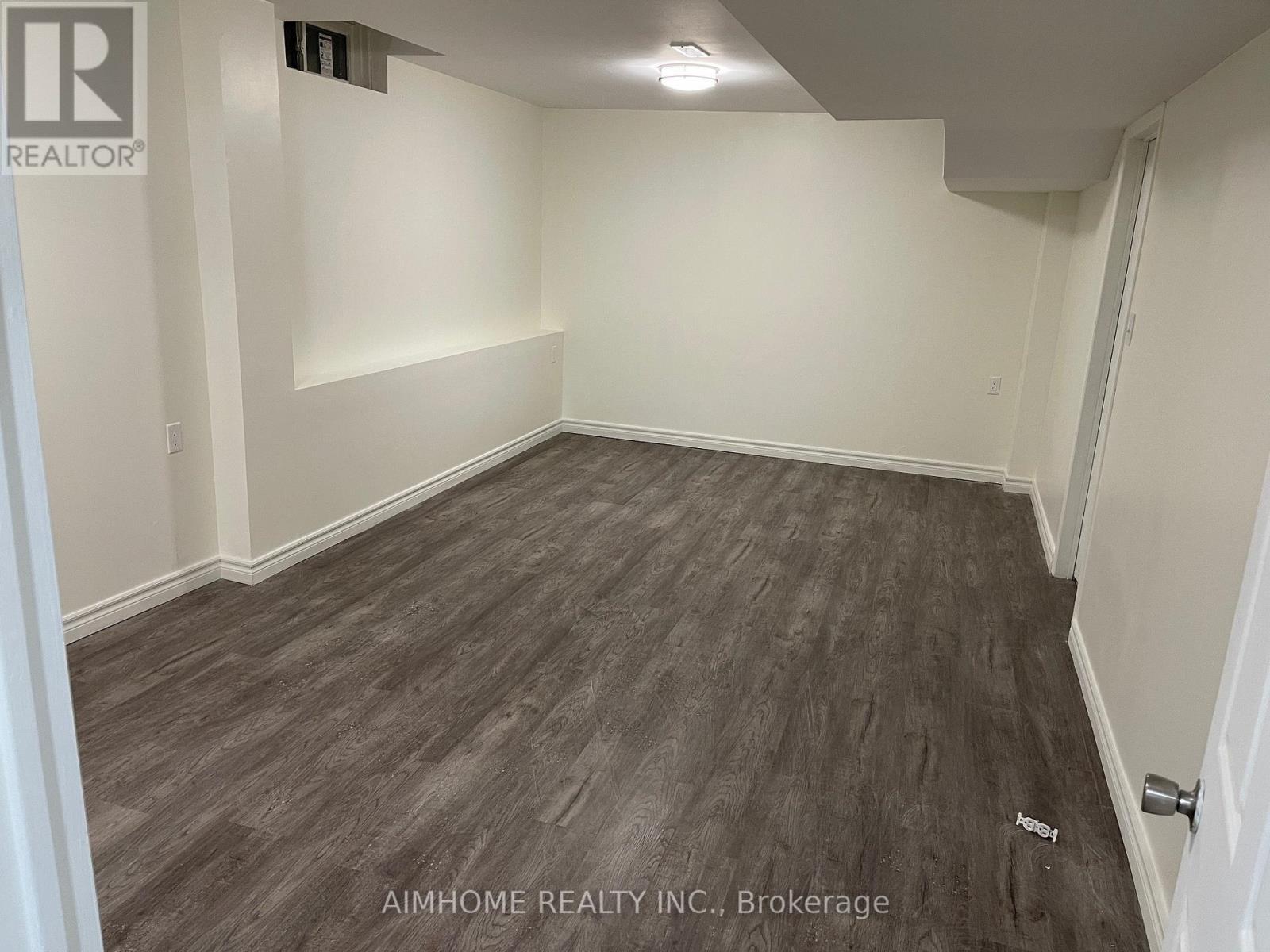 Bsmnt - 58 Hewlett Crescent, Markham, ON - Indoor Photo Showing Other Room