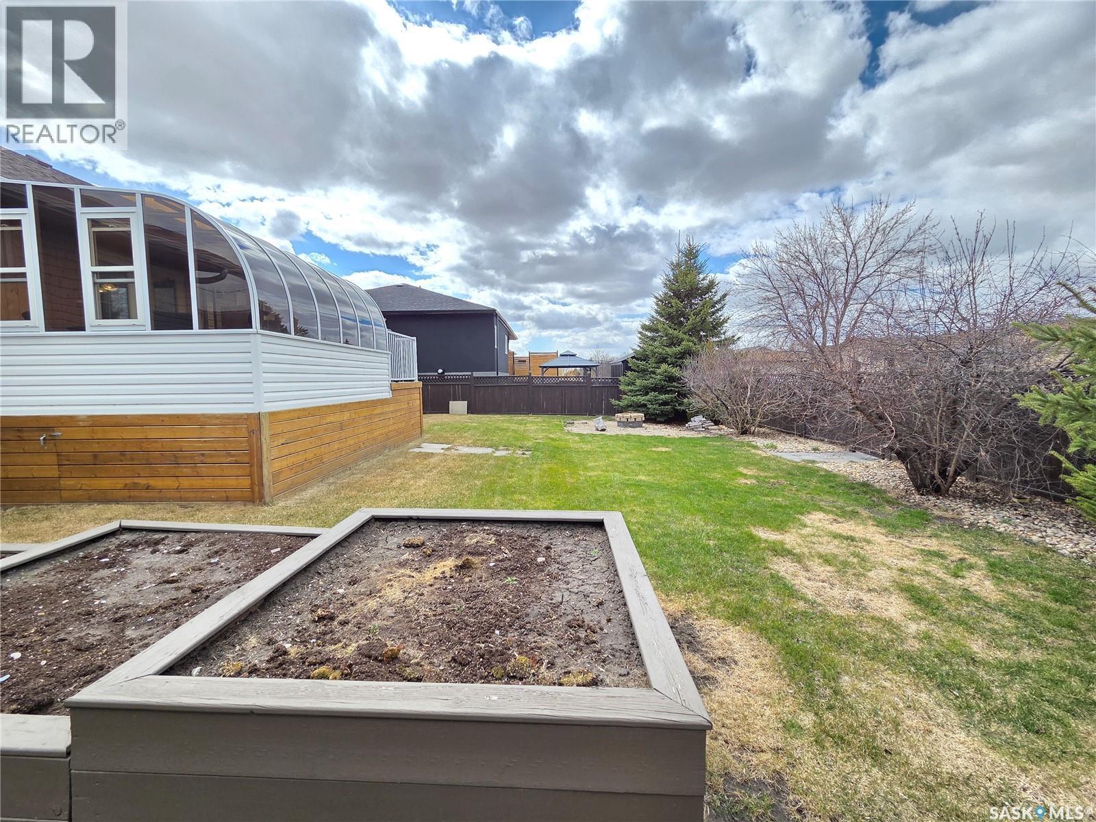 12 Arcola Place, Carlyle, SK - Outdoor