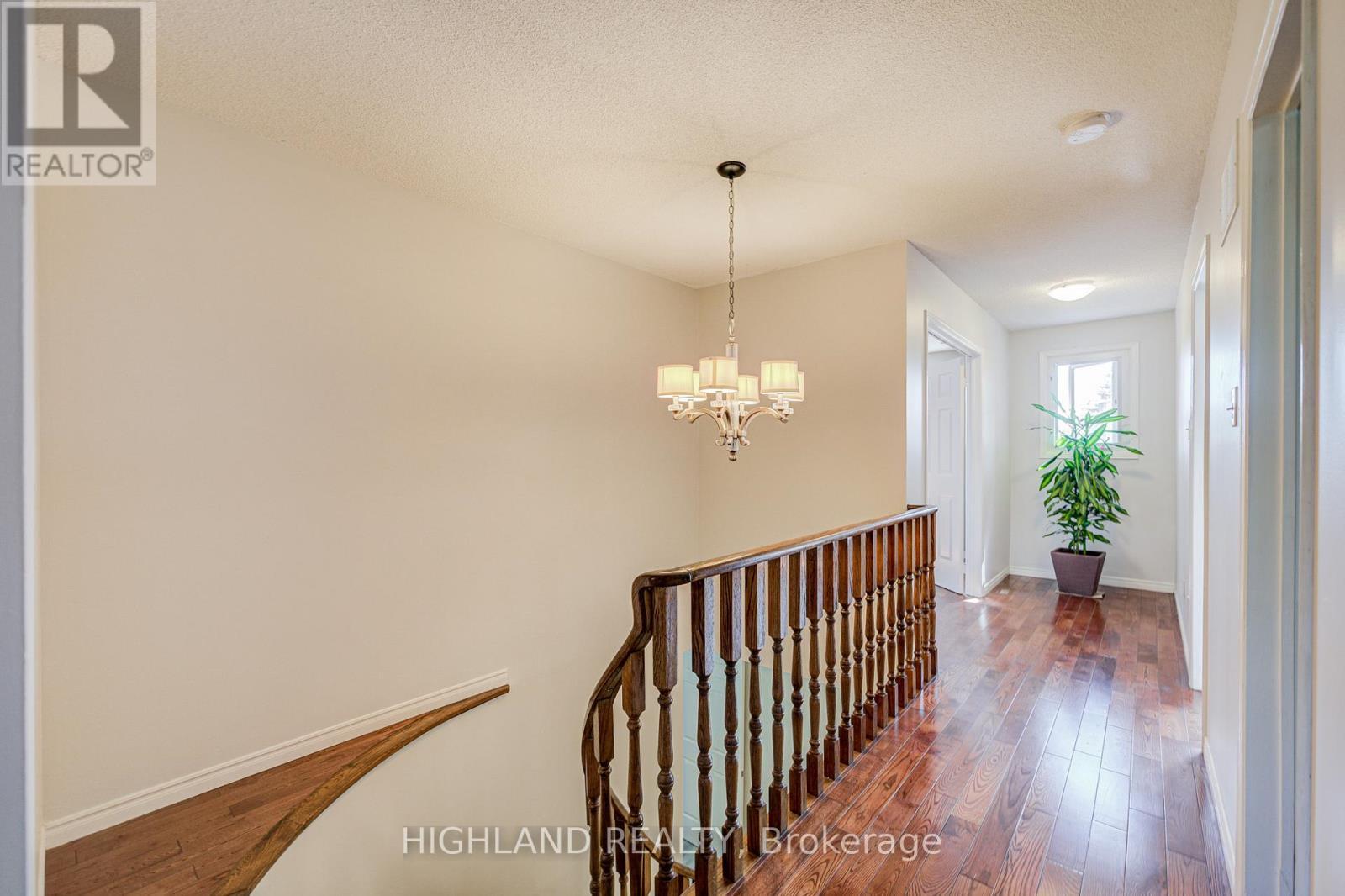 257 Huntington Ridge Drive, Mississauga, ON - Indoor Photo Showing Other Room