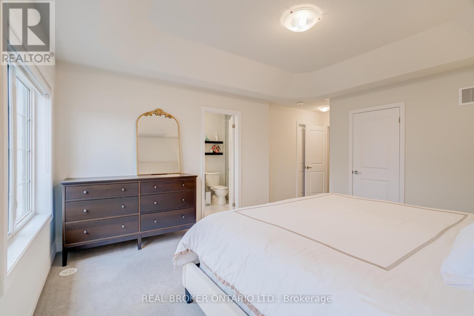 12 Icemaker Way, Whitby, ON - Indoor Photo Showing Bedroom