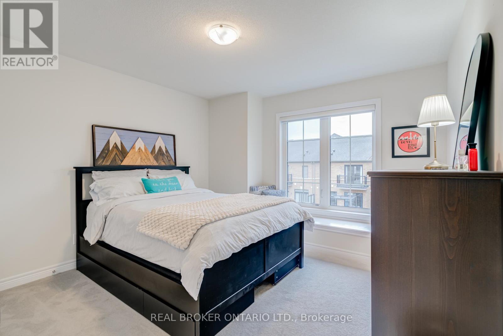 12 Icemaker Way, Whitby, ON - Indoor Photo Showing Bedroom