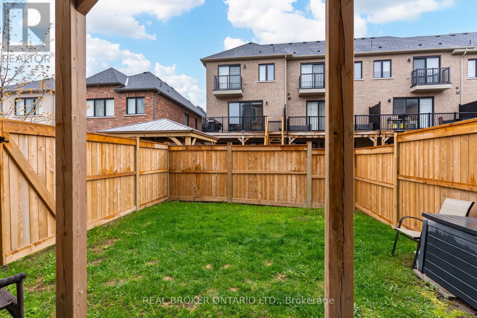 12 Icemaker Way, Whitby, ON - Outdoor