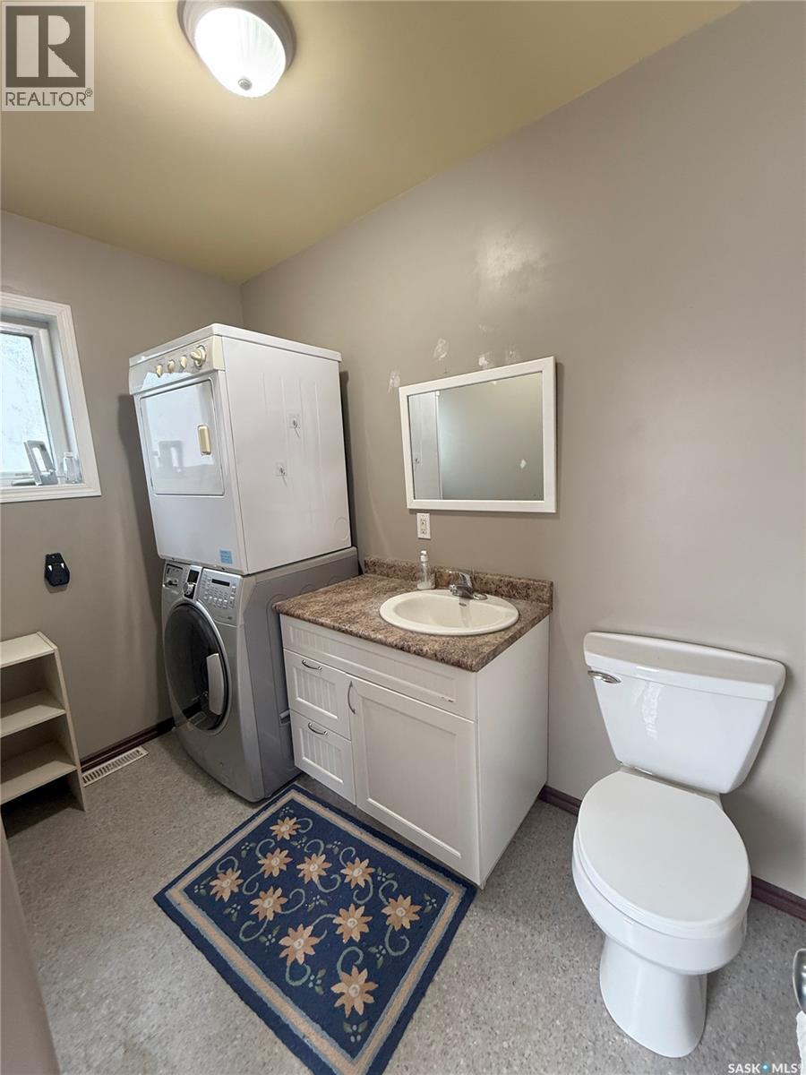 859 Rutherford Way, Saskatoon, SK - Indoor Photo Showing Laundry Room