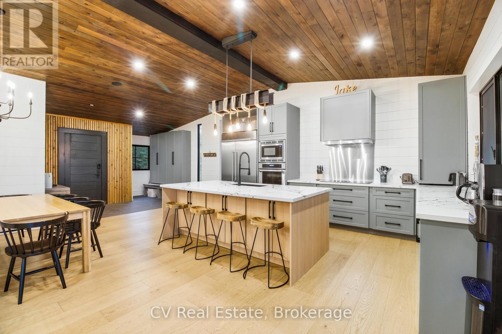 1069 White Eagle Road, Gravenhurst (Morrison), ON - Indoor