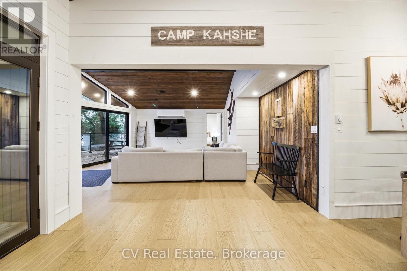 1069 White Eagle Road, Gravenhurst (Morrison), ON - Photo Showing Other Room
