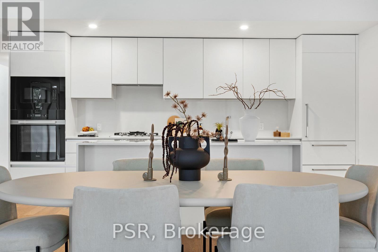 Ph410 - 200 Keewatin Avenue, Toronto, ON - Indoor Photo Showing Other Room