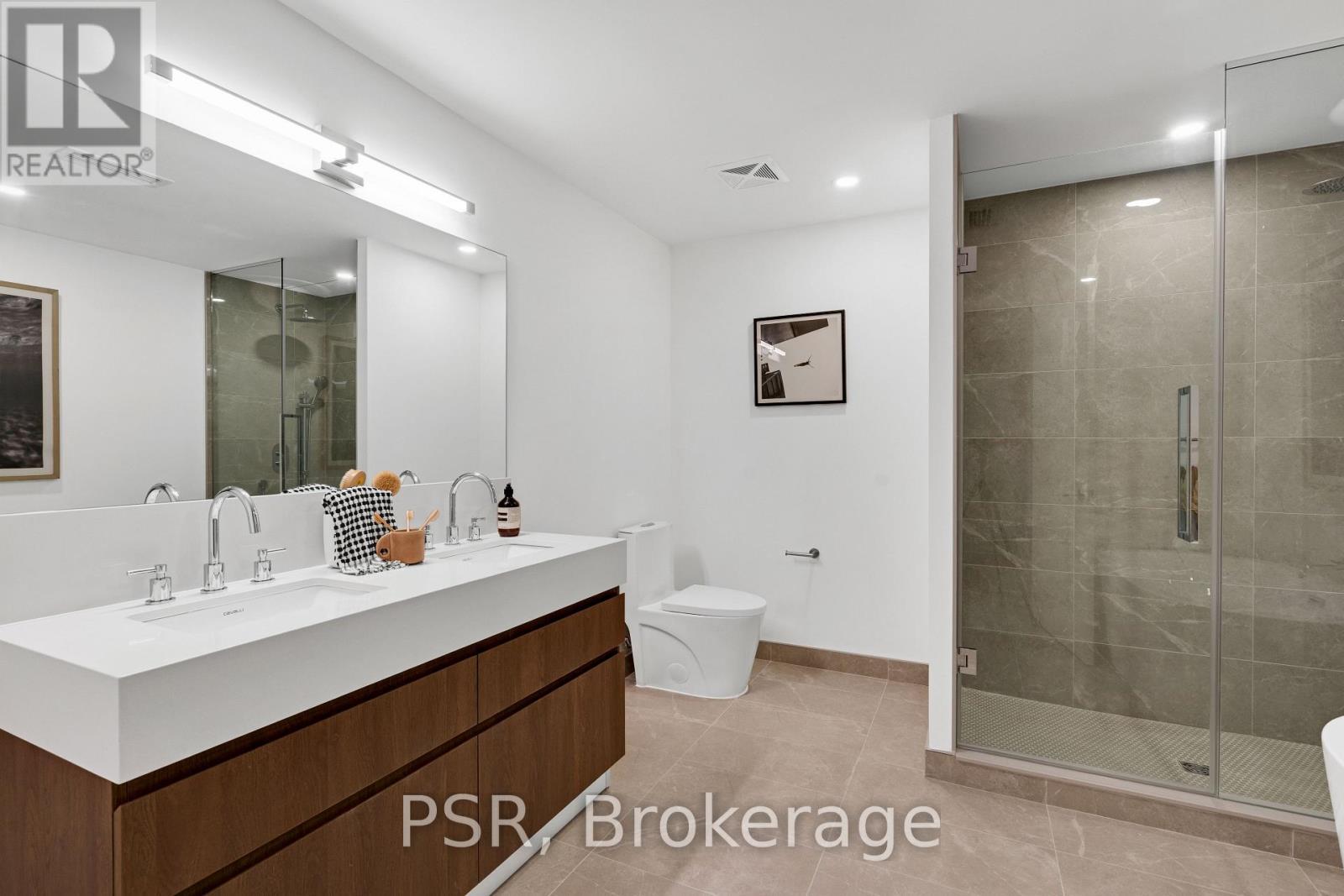 Ph410 - 200 Keewatin Avenue, Toronto, ON - Indoor Photo Showing Bathroom