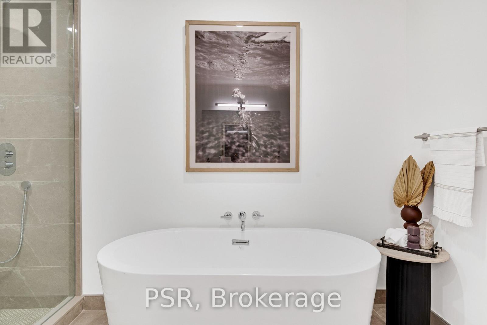 Ph410 - 200 Keewatin Avenue, Toronto, ON - Indoor Photo Showing Bathroom