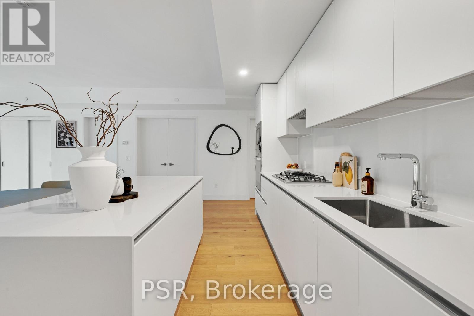 Ph410 - 200 Keewatin Avenue, Toronto, ON - Indoor Photo Showing Kitchen