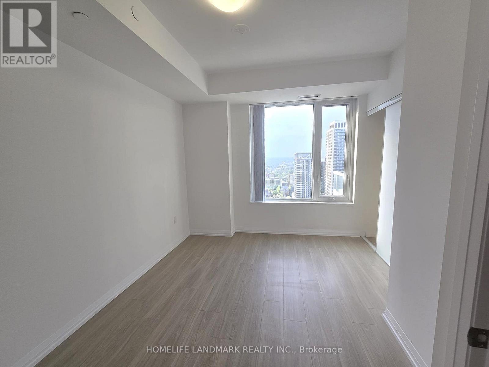 3318 - 50 Dunfield Avenue, Toronto, ON - Indoor Photo Showing Other Room