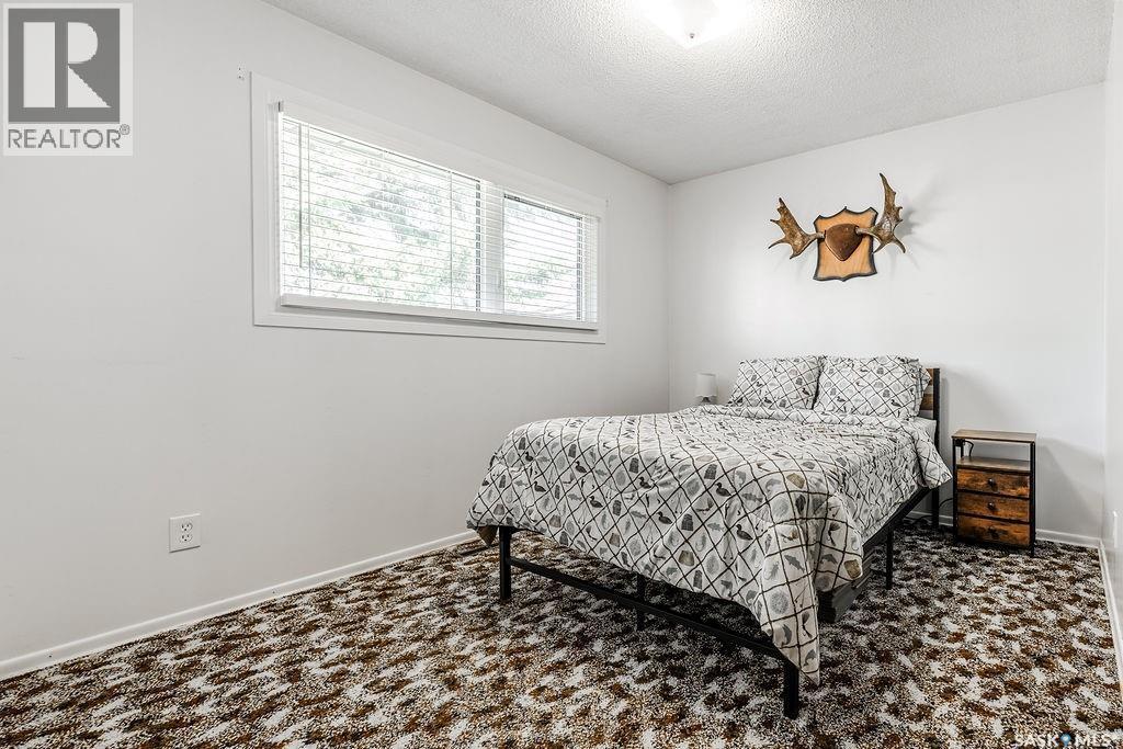 211 2Nd Street E, Langham, SK - Indoor Photo Showing Bedroom