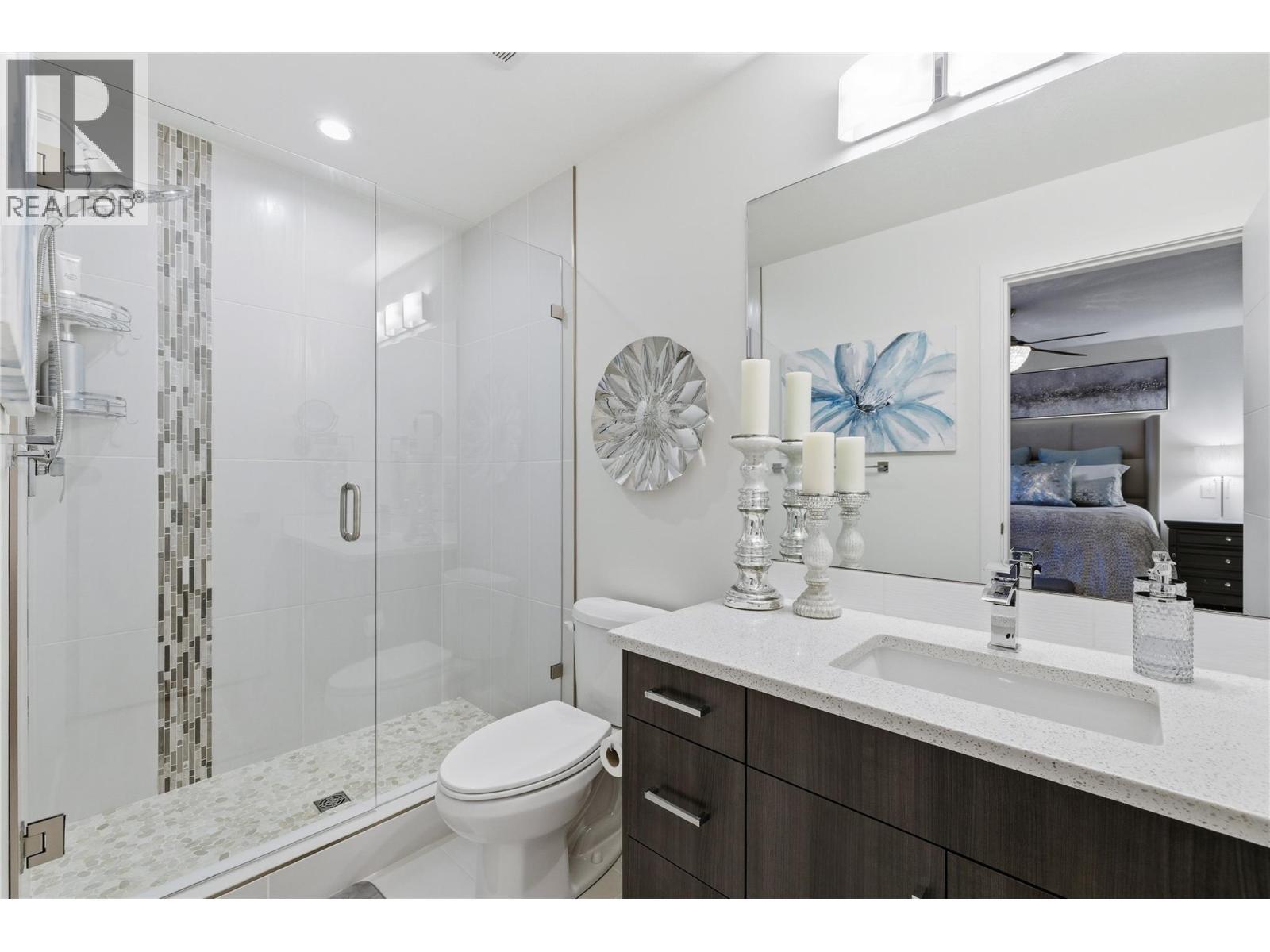 European-tiled bathrooms - 300 Drysdale Boulevard Unit# 10, Kelowna, BC - Indoor Photo Showing Bathroom