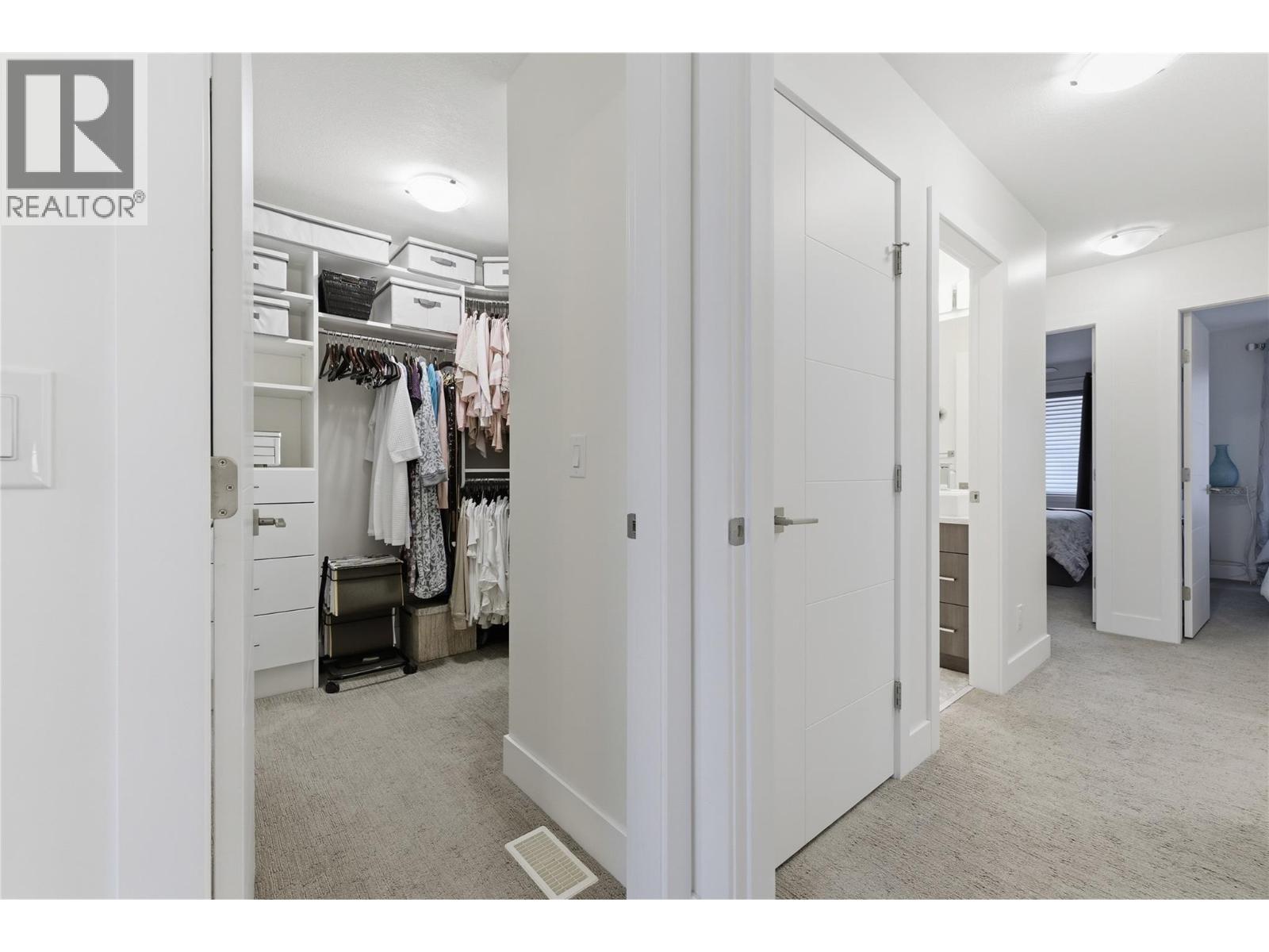 Large walk in closet - 300 Drysdale Boulevard Unit# 10, Kelowna, BC - Indoor Photo Showing Other Room