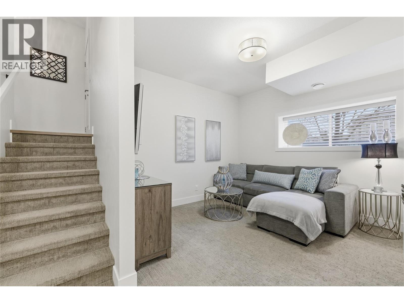 Finished Flex Space - 300 Drysdale Boulevard Unit# 10, Kelowna, BC - Indoor