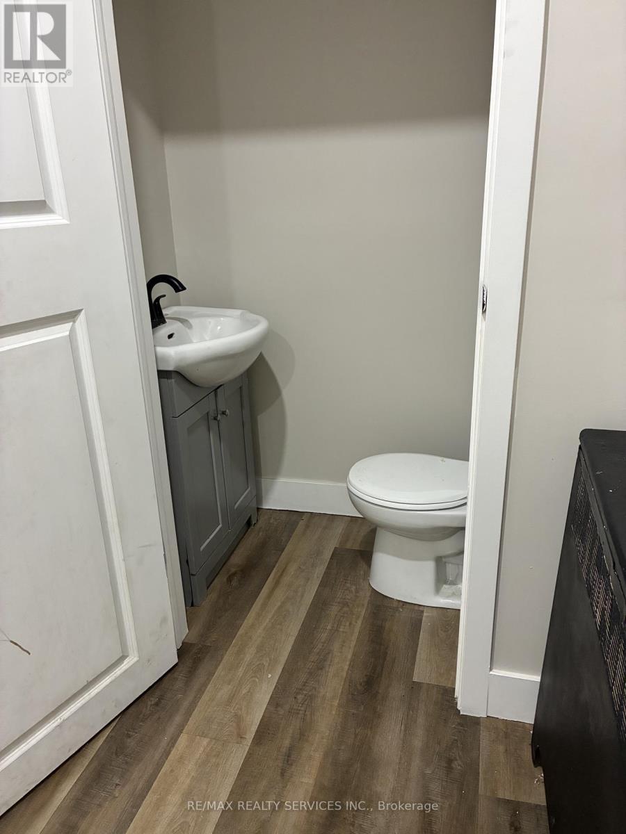 Unit 1 - 748 Barton Street E, Hamilton, ON - Indoor Photo Showing Bathroom