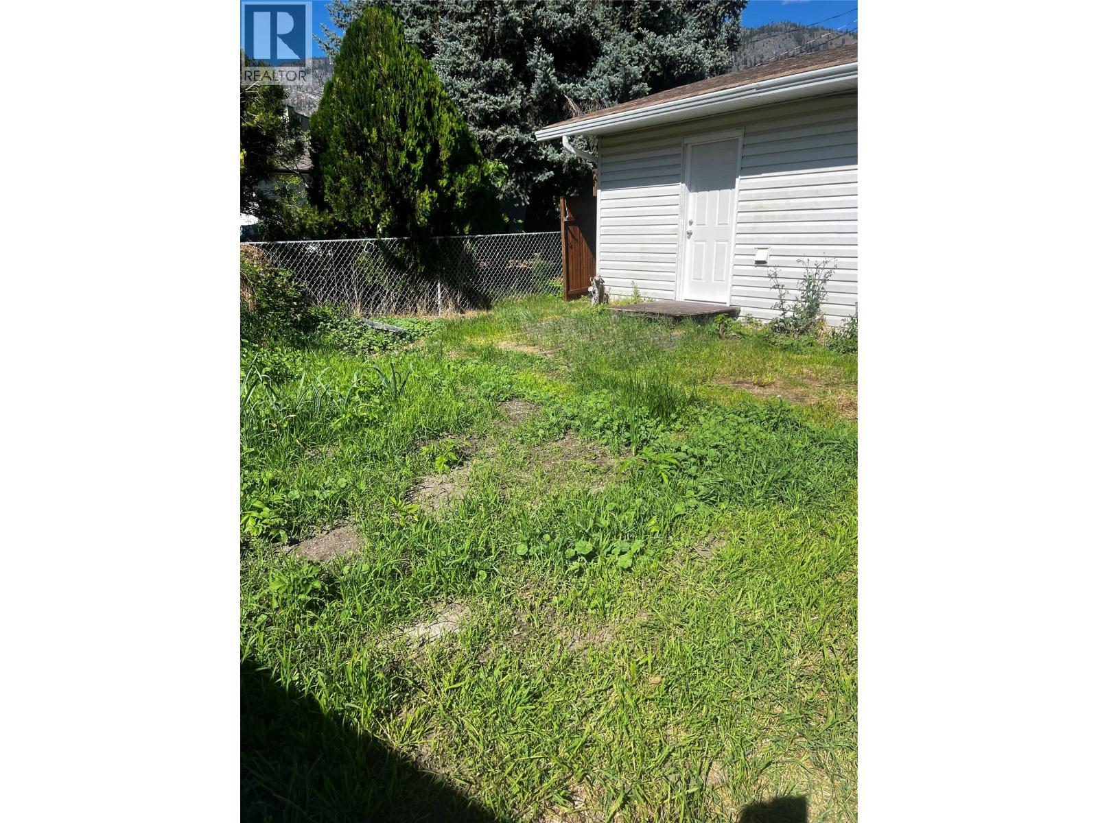 garden area - 28 Willow Crescent, Osoyoos, BC - Outdoor