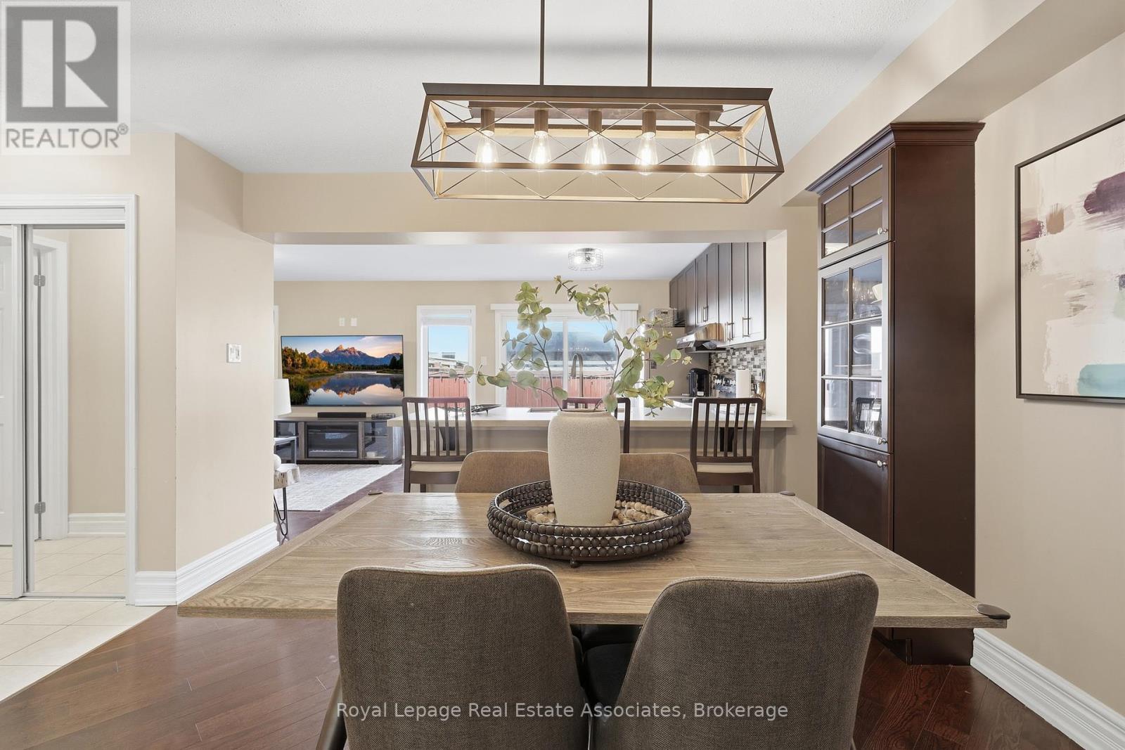 Inviting Main Floor Layout - 362 Cavanagh Lane, Milton, ON - Indoor Photo Showing Dining Room