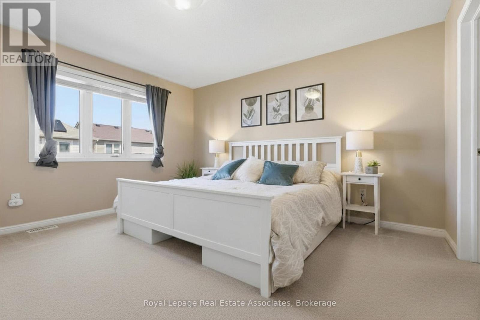 Primary Bedroom - 362 Cavanagh Lane, Milton, ON - Indoor Photo Showing Bedroom