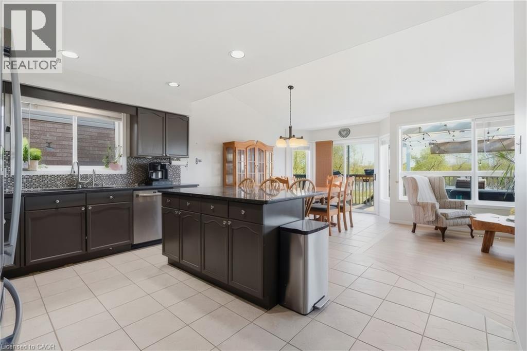 195 Green Vista Drive, Cambridge, ON - Indoor Photo Showing Other Room