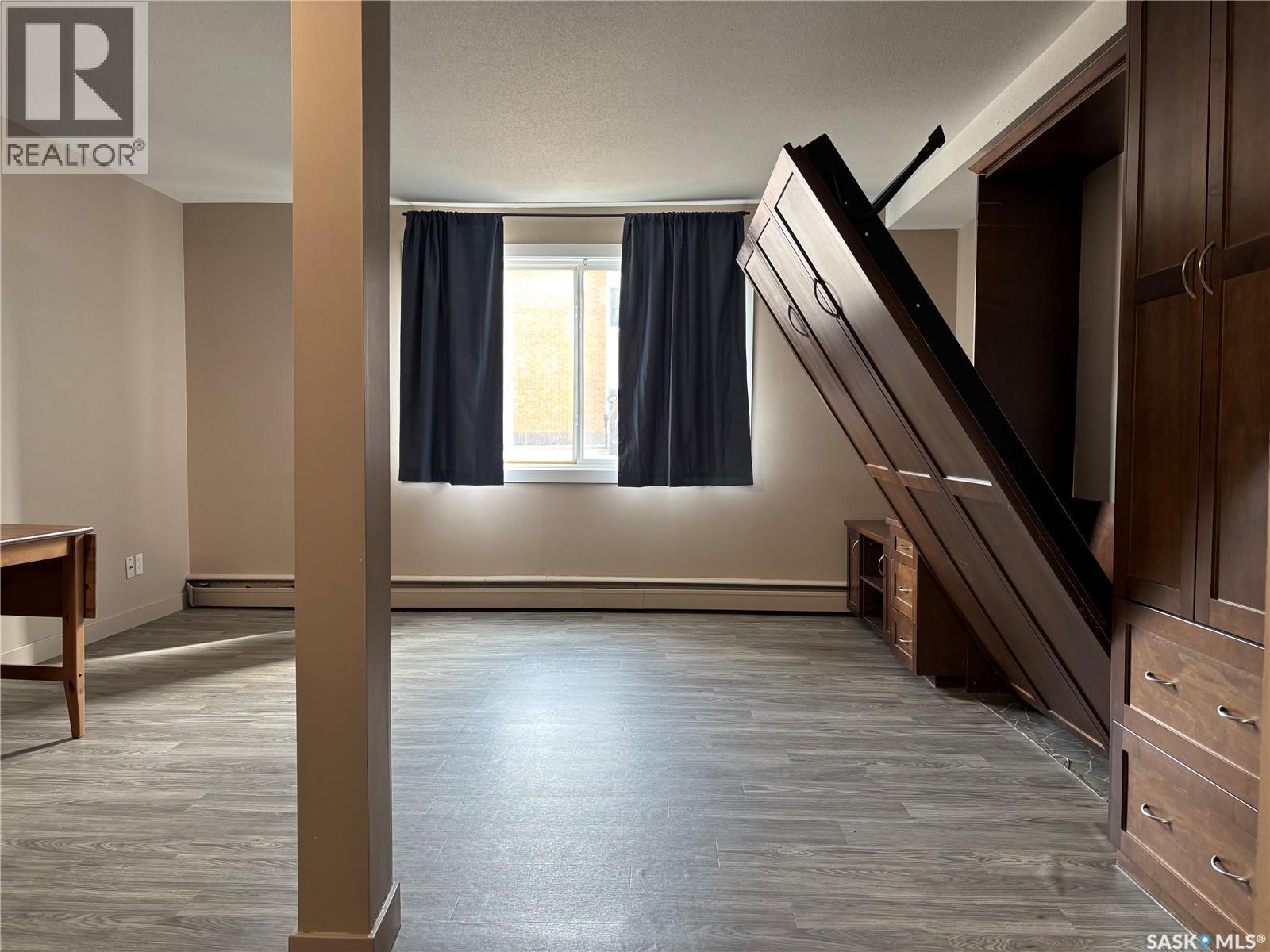 2 2301 7Th Street E, Saskatoon, SK - Indoor Photo Showing Other Room