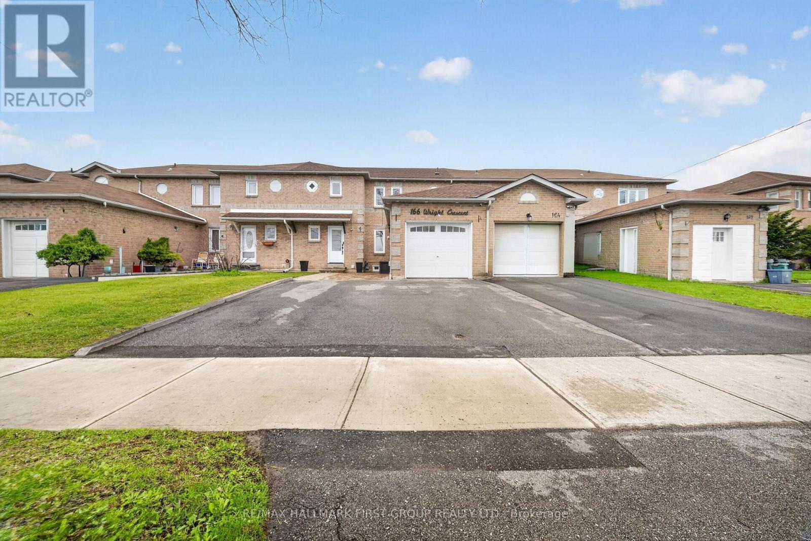 166 Wright Crescent, Ajax, ON - Outdoor With Facade