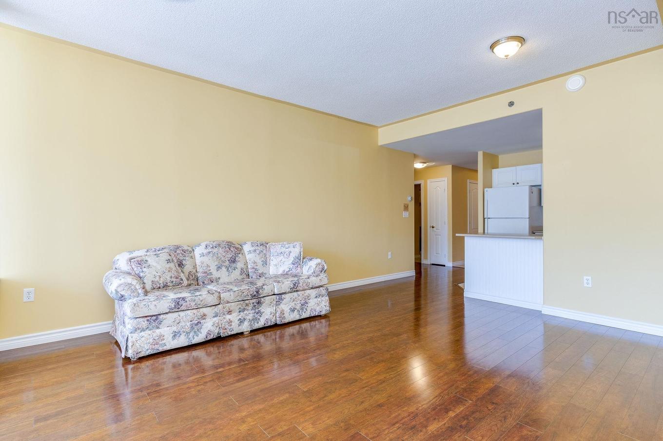 110 78 Regency Park Drive, Halifax, NS