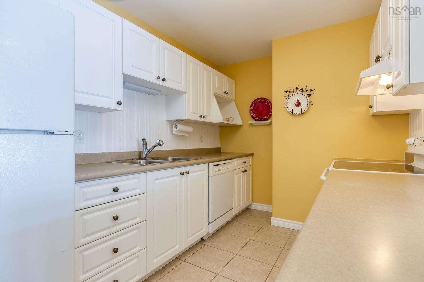 110 78 Regency Park Drive, Halifax, NS