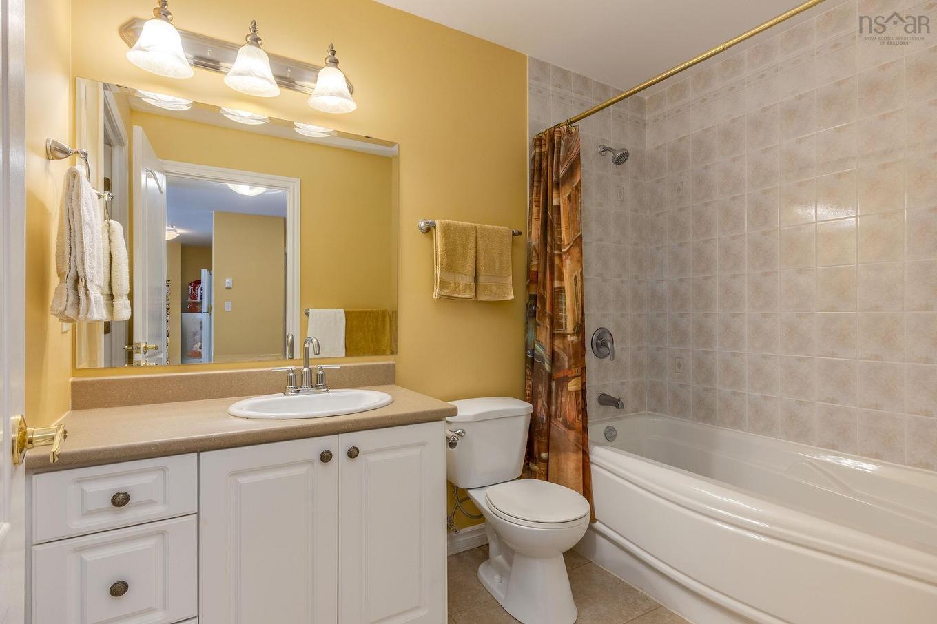 110 78 Regency Park Drive, Halifax, NS