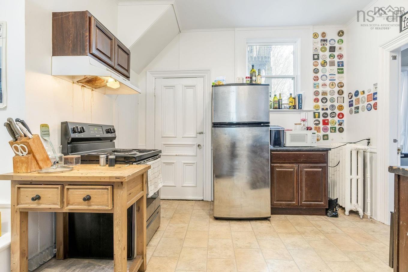 6090 Coburg Road, Halifax, NS