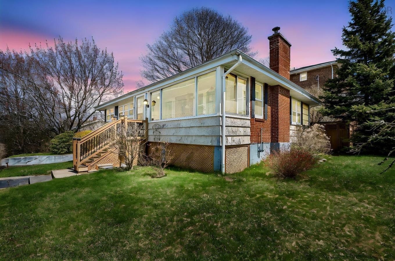 8 Curley Drive, Dartmouth, NS