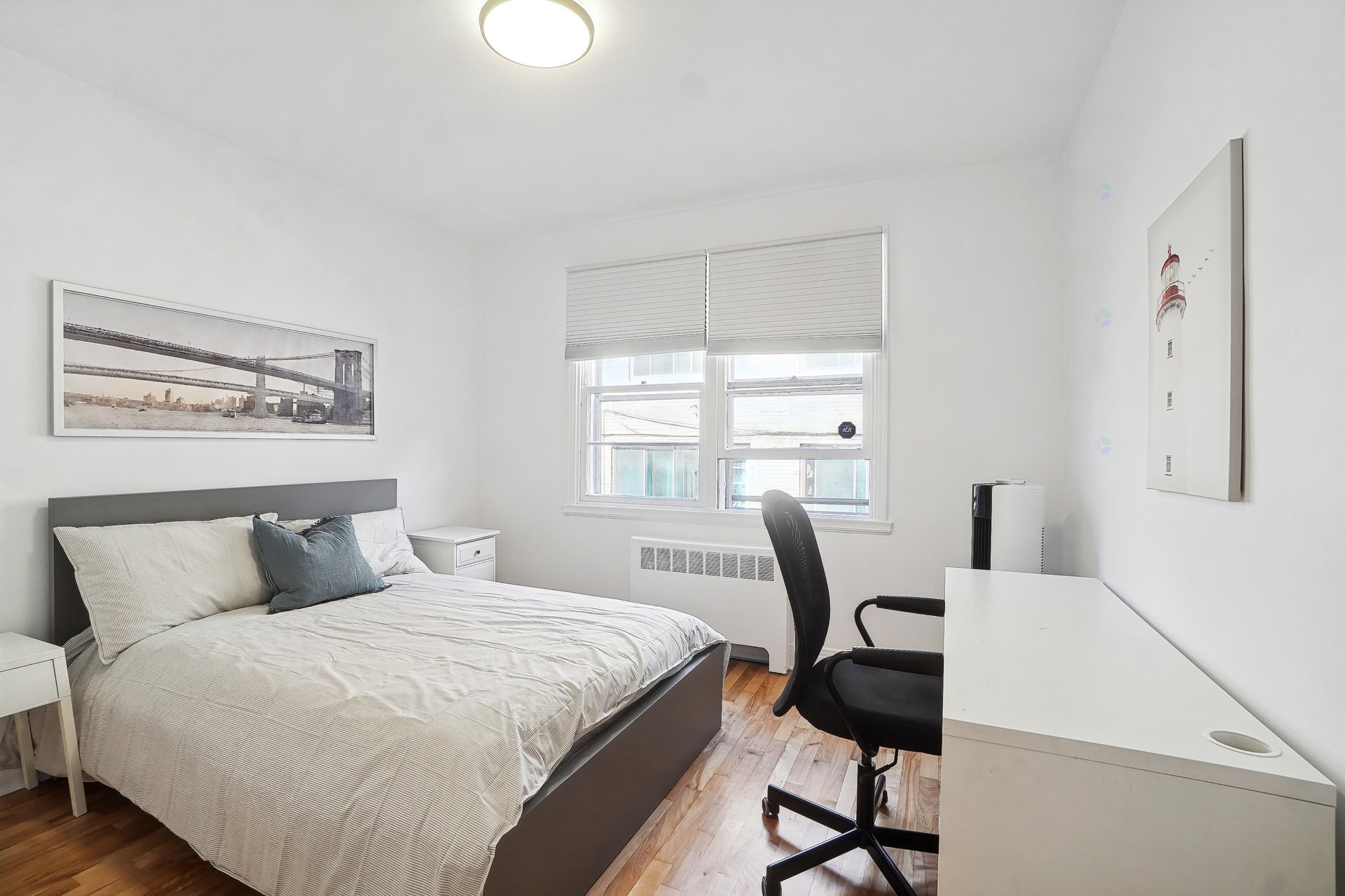 Bedroom - 2-5873 Av. Decelles, Montréal (Côte-Des-Neiges/Notre-Dame-De-Grâce), QC - Indoor Photo Showing Bedroom